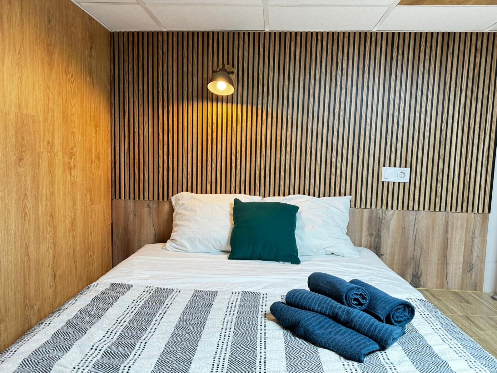 Lliri 7 Apartment Valencia Bagian luar foto